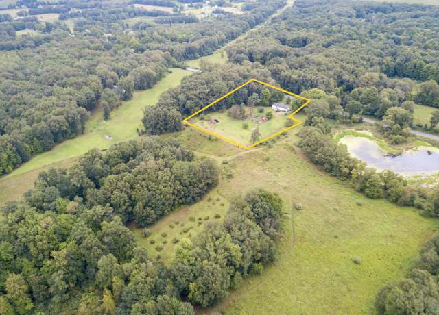 Property at 16445 29 Mi Rd, Albion, MI 49224, 3 beds, 2 baths