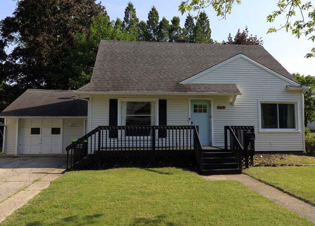Property at 600 Center Dr, Tecumseh, MI 49286, 3 beds, 2 baths