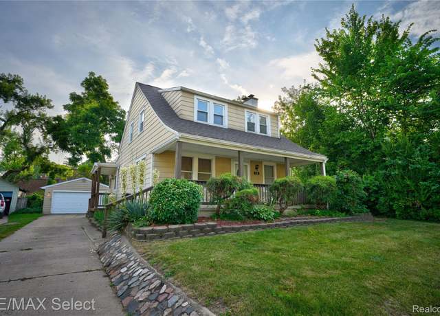 Property at 619 Frank St, Flint, MI 48504, 3 beds, 1.5 baths