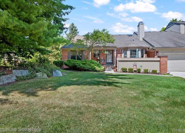 Property at 7167 Danbrooke #187, West Bloomfield, MI 48322, 3 beds, 3 baths