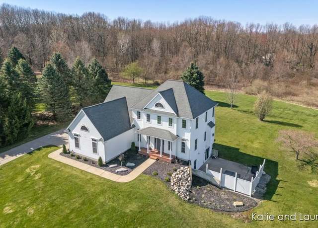 Property at 7152 Russet Vista Dr NE, Rockford, MI 49341, 6 beds, 4 baths