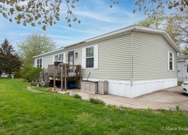 Property at 6157 Minosa Dr SE, Grand Rapids, MI 49548, 3 beds, 2 baths