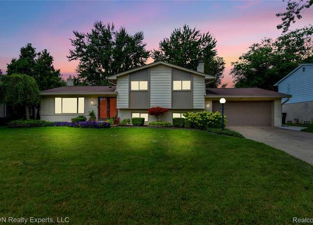 Property at 39519 Twenlow Dr, Clinton Township, MI 48038, 4 beds, 2 baths