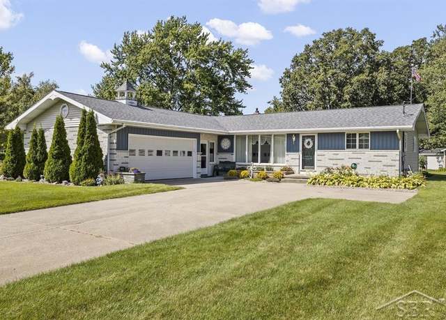 Property at 1114 Eddie Dr, Williams Charter Township, MI 48611, 3 beds, 2 baths