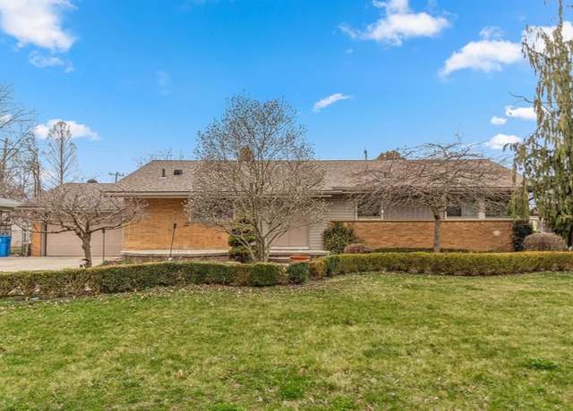 Property at 940 S Gulley Rd, Dearborn Heights, MI 48125, 3 beds, 1.5 baths