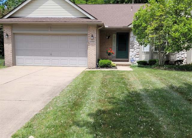 Property at 22865 Woodcreek Dr, Taylor, MI 48180, 2 beds, 2 baths