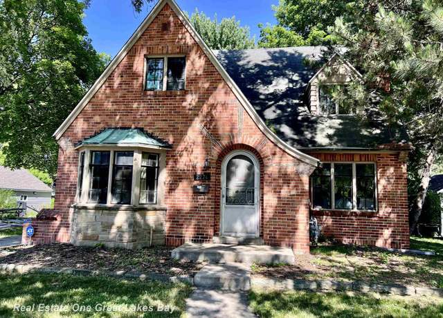 Property at 2274 Bay Rd, Saginaw, MI 48602, 3 beds, 1.5 baths