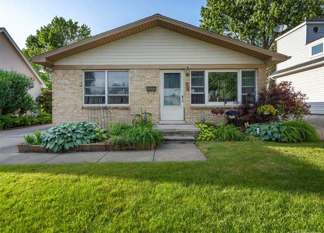 Property at 436 Orchard St, Wyandotte, MI 48192, 3 beds, 2.5 baths
