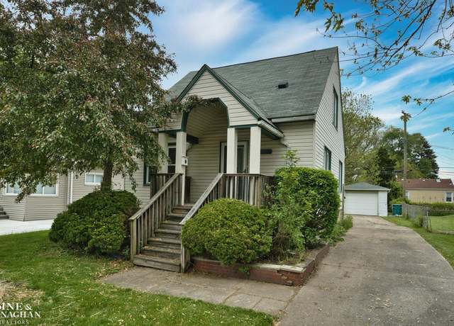 Property at 23066 Shakespeare Ave, Eastpointe, MI 48021, 3 beds, 2 baths