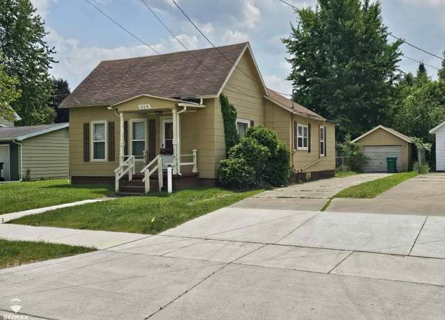 Property at 209 W Stewart St, Owosso, MI 48867, 2 beds, 1 bath