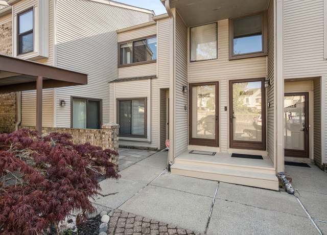 Property at 20726 Taft Rd, Northville, MI 48167, 2 beds, 2 baths