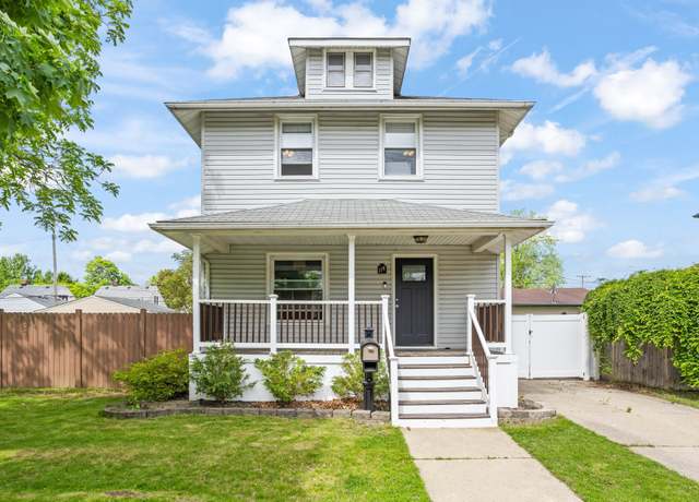 Property at 114 Roehrig St, Trenton, MI 48183, 3 beds, 1 bath