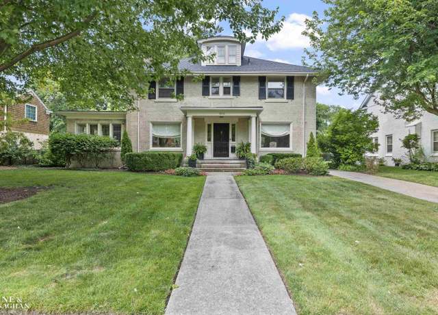 Property at 1035 Yorkshire Rd, Grosse Pointe Park, MI 48230, 4 beds, 3.5 baths