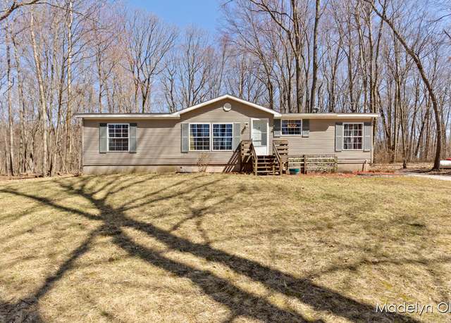 Property at 18792 Fir Dr, Big Rapids, MI 49307, 5 beds, 2 baths