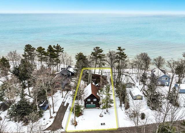 Property at 13456 N Forest Bch, Northport, MI 49670, 3 beds, 1.5 baths