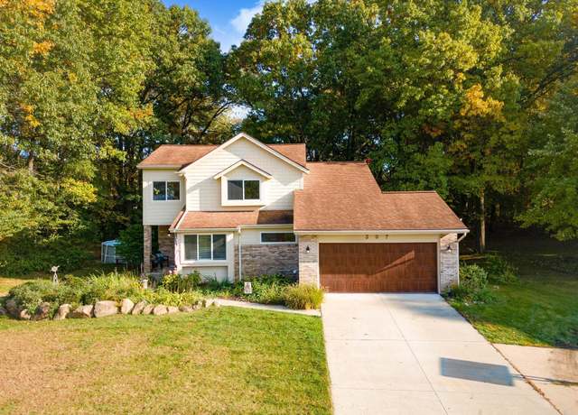 Property at 307 Rosario Ln, White Lake, MI 48386, 3 beds, 2.5 baths