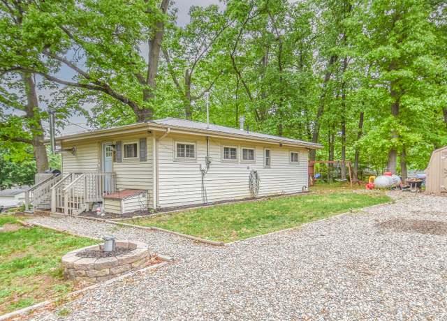 Property at 493 Swan Ln, Coldwater, MI 49036, 3 beds, 1 bath