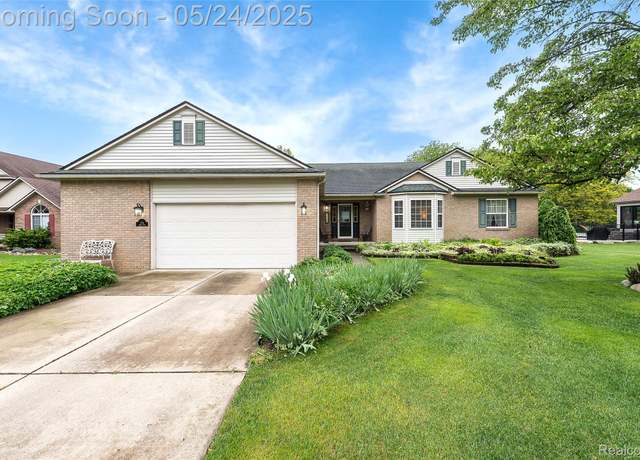 Property at 2174 Airway Dr, Brighton, MI 48114, 2 beds, 2.5 baths
