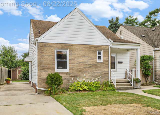 Property at 1409 Mill St, Lincoln Park, MI 48146, 3 beds, 1 bath