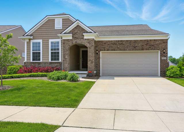 Property at 1210 Lark St, Lake Orion, MI 48360, 3 beds, 3 baths
