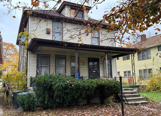 Property at 320 Richton St, Highland Park, MI 48203, 4 beds, 1 bath