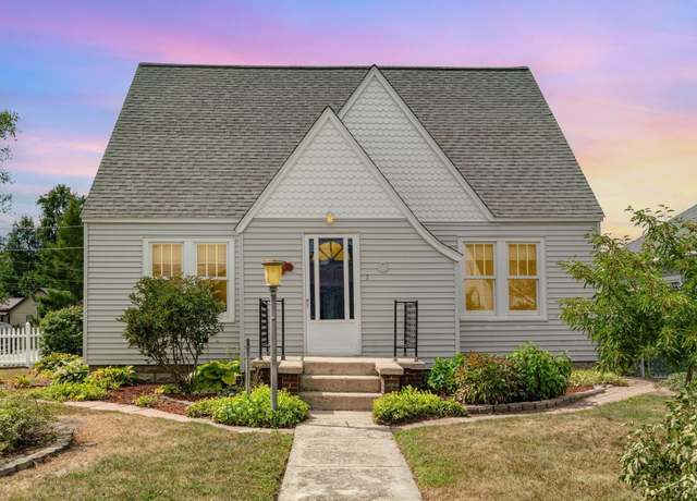 Property at 328 S Water St, Pinconning, MI 48650, 3 beds, 1.5 baths