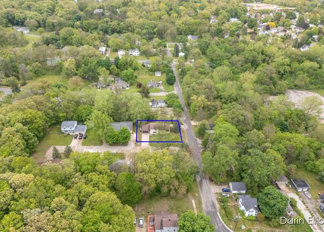 Property at 604/606 N Dexter St, Ionia, MI 48846, 5 beds