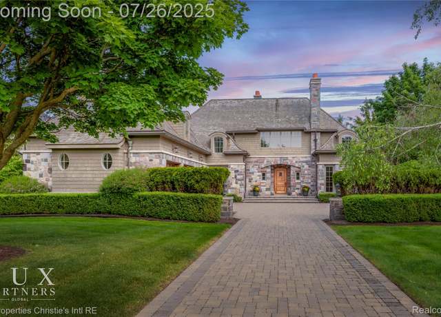 Property at 2937 Turtle Pond Ct, Bloomfield Hills, MI 48302, 4 beds, 5 baths