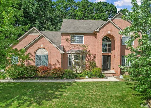 Property at 30182 Magnolia Dr Magnolia Dr, Lyon Charter Township, MI 48165, 4 beds, 2.5 baths