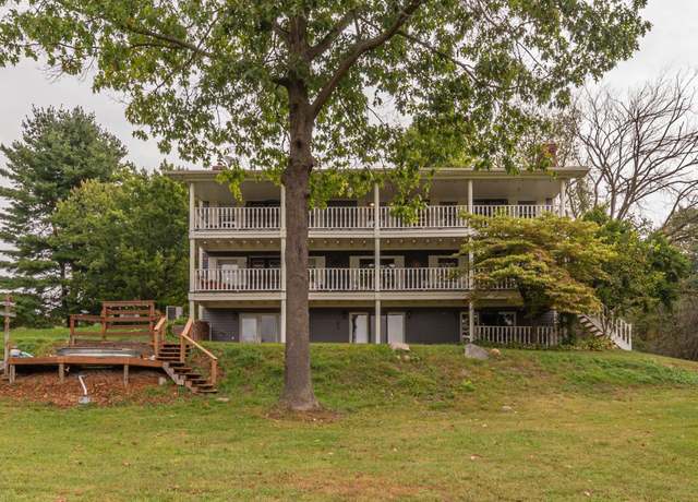 Property at 6270 Mack Rd, Howell, MI 48855, 4 beds, 4.5 baths