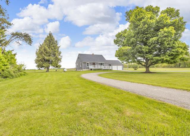 Property at 4380 W Chicago Rd, Jonesville, MI 49250, 3 beds, 2.5 baths