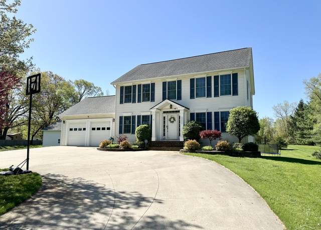 Property at 4000 White Lake Rd, White Lake, MI 48383, 4 beds, 3.5 baths