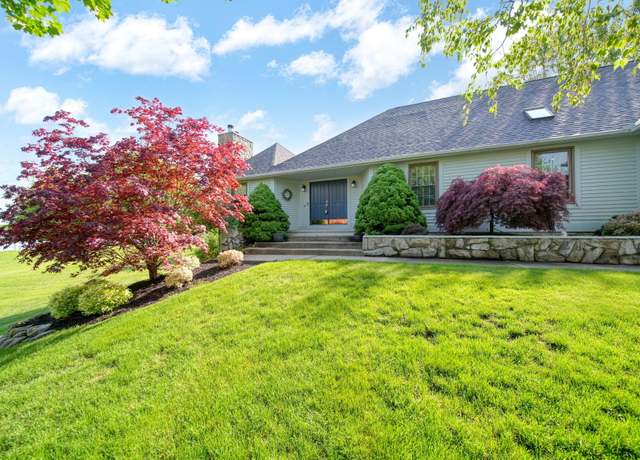 Property at 676 Stonecrest, Adrian, MI 49221, 4 beds, 3.5 baths
