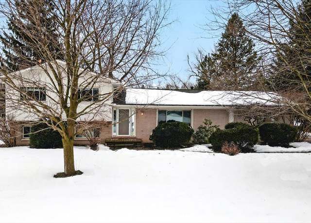 Property at 505 Broad Meadow Blvd, Oxford Twp, MI 48371, 3 beds, 1.5 baths