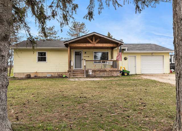 Property at 6211 E Allen Rd, Fenton, MI 48430, 2 beds, 1 bath