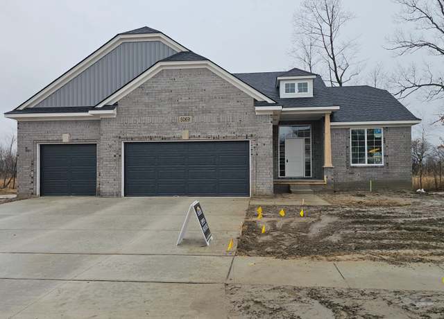 Property at 50009 Mustang Dr, Macomb, MI 48042, 3 beds, 2 baths