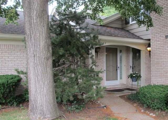 Property at 2667 Williamsburg Cir, Auburn Hills, MI 48326, 2 beds, 3 baths
