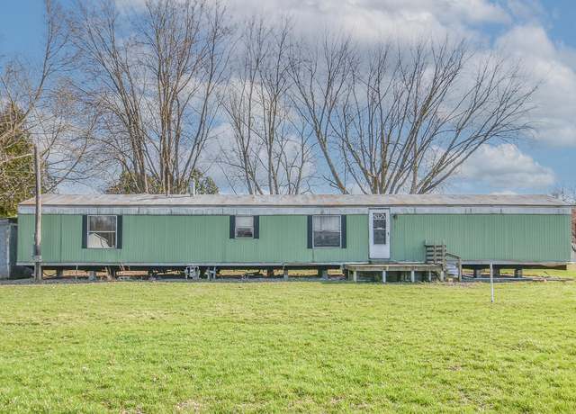 Property at 943 Lukesport Rd, Quincy, MI 49082, 3 beds, 1 bath