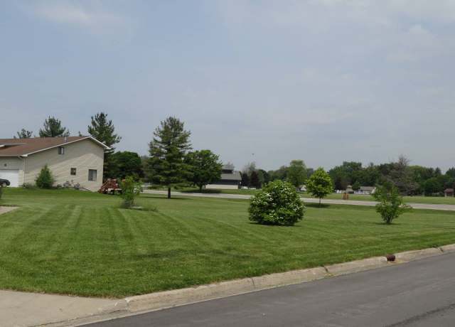 Property at 4 Patrick Ct, Mt Pleasant, MI 48858
