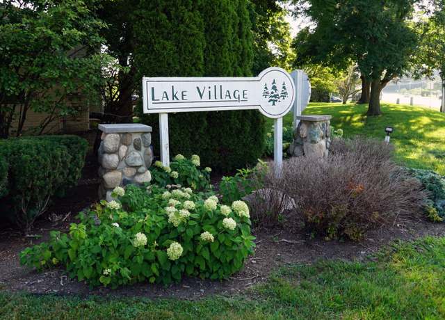 Property at 245 Lake Village Dr, Walled Lake, MI 48390, 2 beds, 1 bath