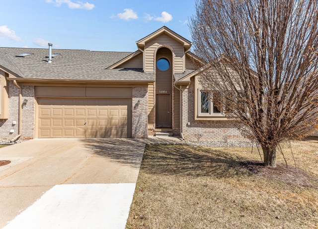 Property at 32954 Whispering Ln, Chesterfield, MI 48047, 2 beds, 2 baths
