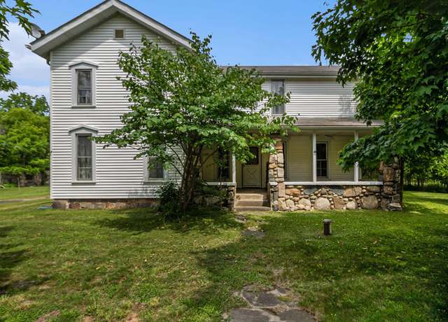 Property at 2050 Tooley Rd, Howell, MI 48855, 4 beds, 1.5 baths