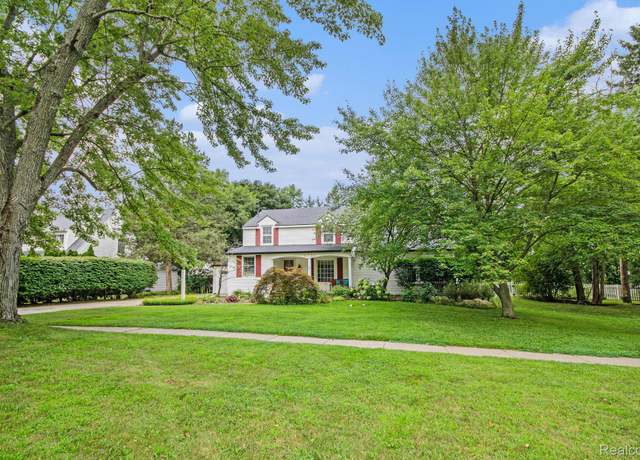 Property at 6171 S Main St, Village Of Clarkston, MI 48346, 3 beds, 2 baths