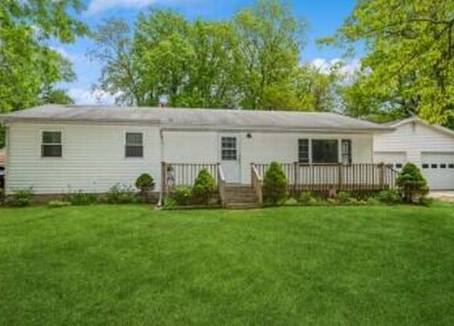 Property at 221 S Taylor St, New Buffalo, MI 49117, 3 beds, 3 baths