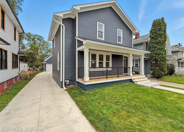 Property at 639 S Blair Ave, Royal Oak, MI 48067, 3 beds, 2.5 baths