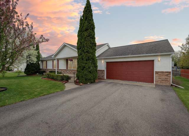 Property at 9361 Summerland Dr, Whitmore Lake, MI 48189, 3 beds, 3 baths