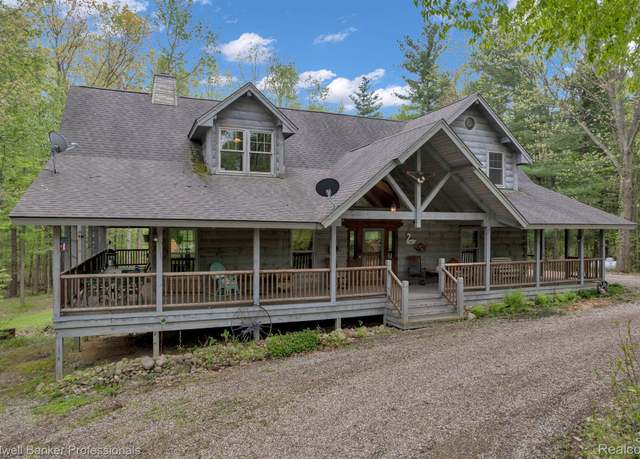 Property at 3118 Pratt Ln, Attica, MI 48412, 5 beds, 3 baths