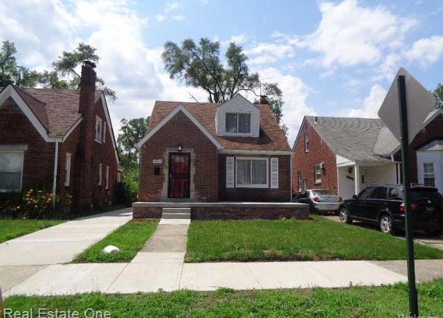 Property at 18259 Pinehurst St, Detroit, MI 48221, 3 beds, 2.5 baths