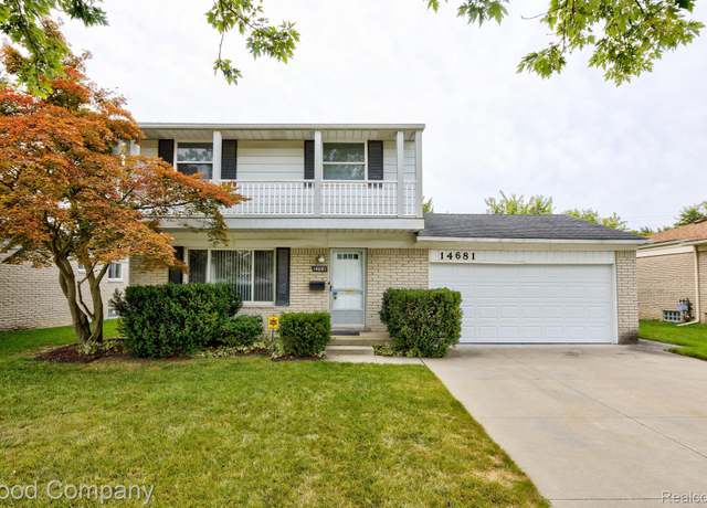 Property at 14681 Talbot St, Oak Park, MI 48237, 3 beds, 1.5 baths