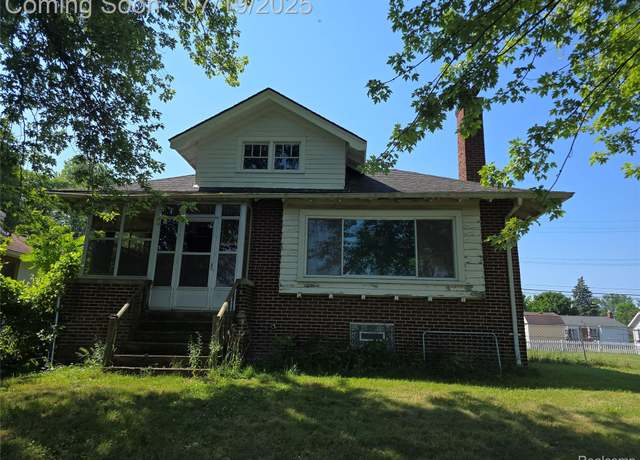 Property at 50 Riverview Dr, Mt Clemens, MI 48043, 2 beds, 1 bath